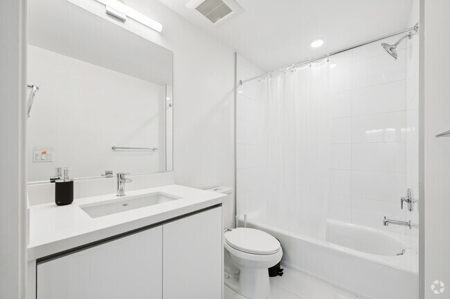 4BR, 4BA - Unit 108 - Bathroom