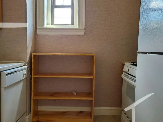 Building Photo - 75 Saint Paul St Unit 1R