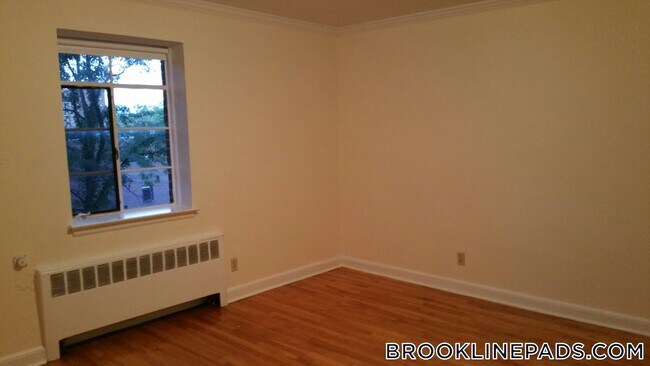 Photo - 50 Alton Pl Unit 3