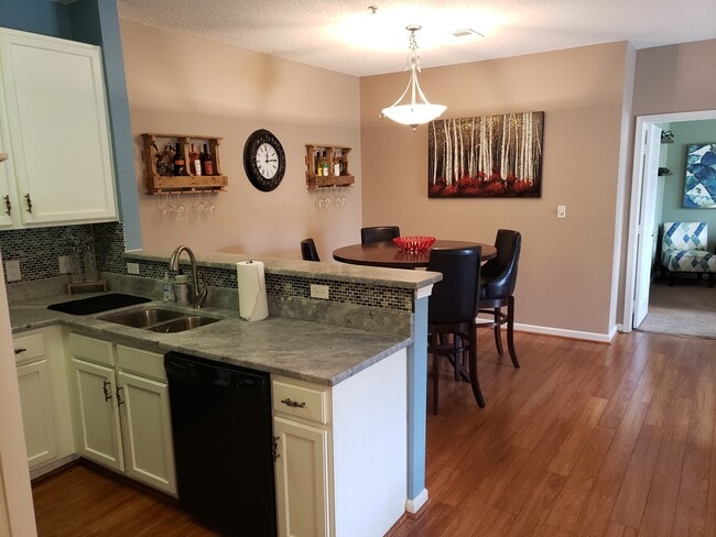 Photo - 701 Masters Row Unit F