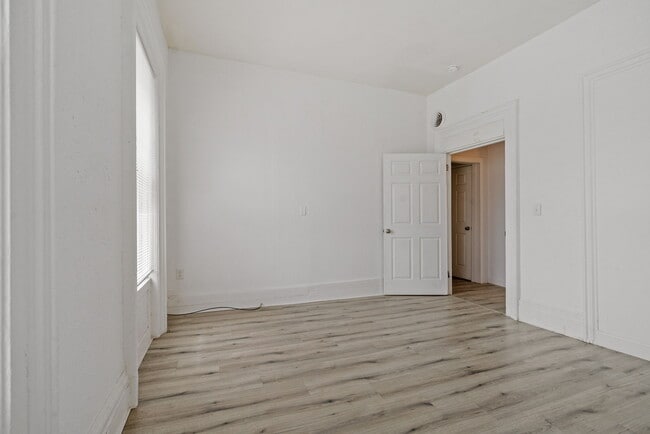 Photo - 21 Myrtle Ave