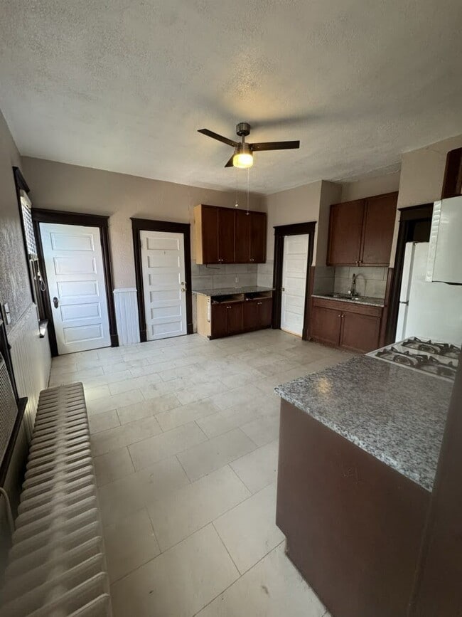 Building Photo - 2717 Aldrich Ave N Unit 2