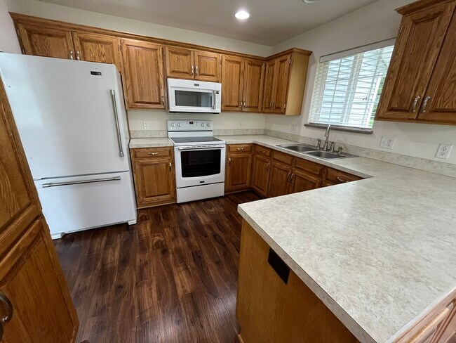 Photo - 1669 96th Ave