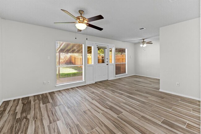 Photo - 10807 Lambert Cir