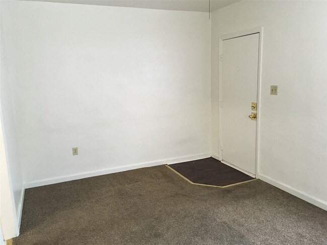Photo - 1440 Hudson St