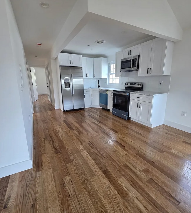 Photo - 119 Rochelle St