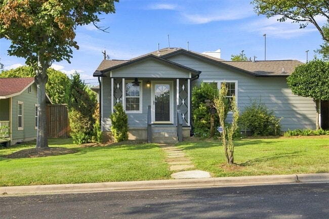 Building Photo - 100 W 55th 1/2 St Unit A