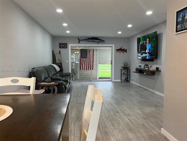 Photo - 700 Layne Blvd Unit 124