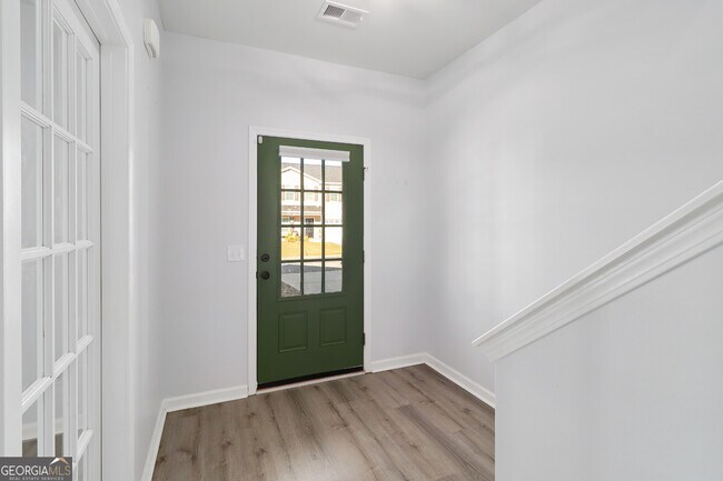 Photo - 120 Greenbriar Dr