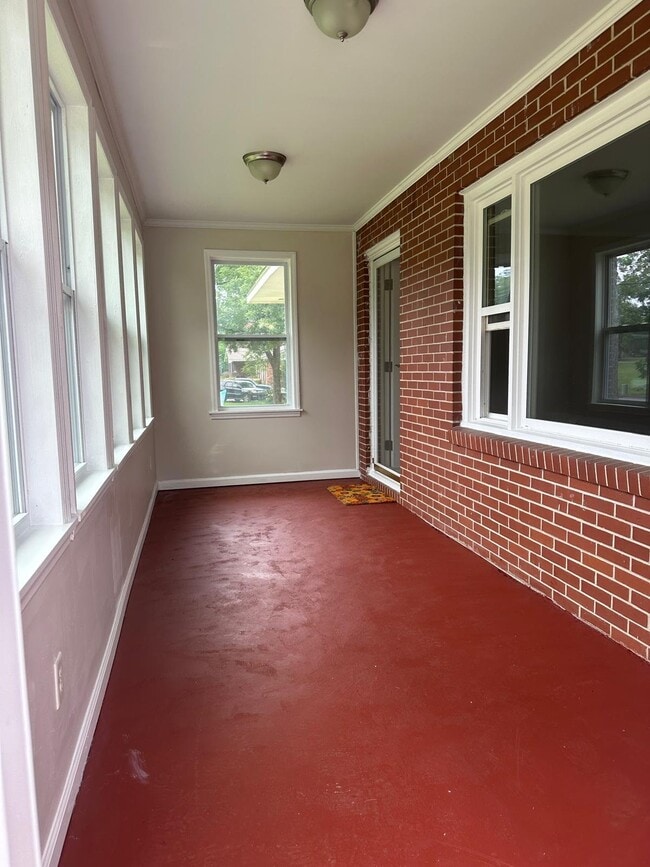 Photo - 1300 Stonewall St