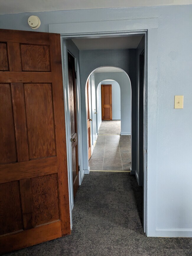 Hallway - 222 Dr Martin Luther King Jr Blvd Unit MKL #4