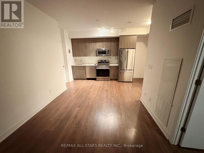 Photo - 50 Bruyeres Mews Unit 1213