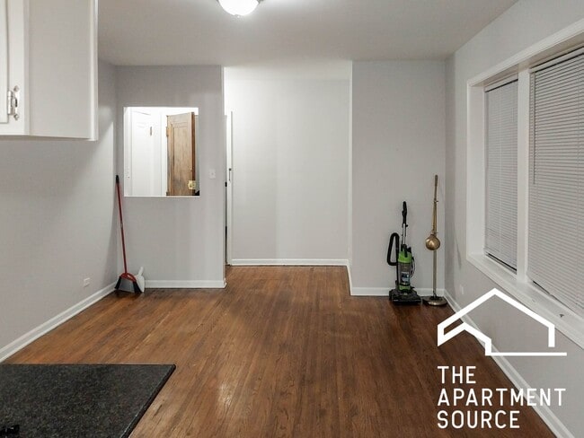 Photo - 3710 N Sheffield Ave Unit 206