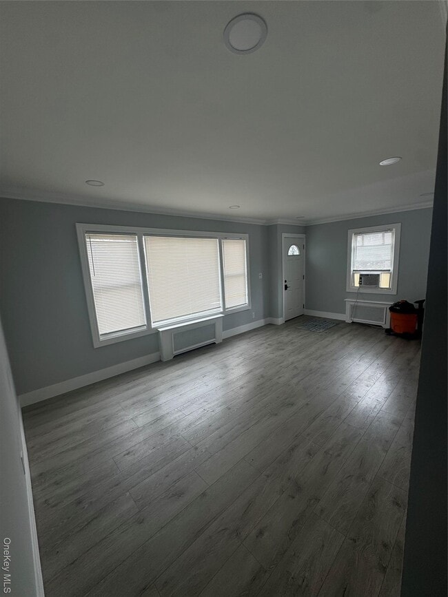 Photo - 674 Winthrop Dr