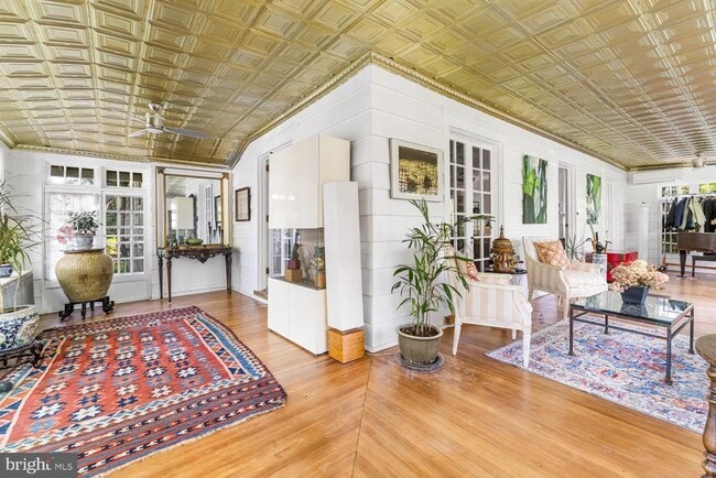 Photo - 9343 Stenton Ave