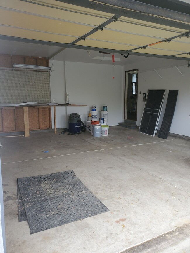 Photo - 1864 Pine Grove Pl