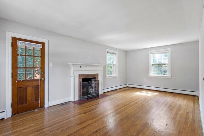 2 BR, 1.5 BA, Basement, Granite Hills Area