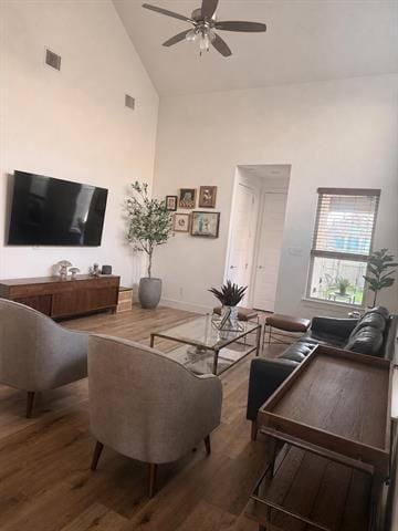 Photo - 2432 Elm Pl