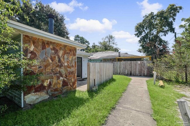 455 Stara Cir