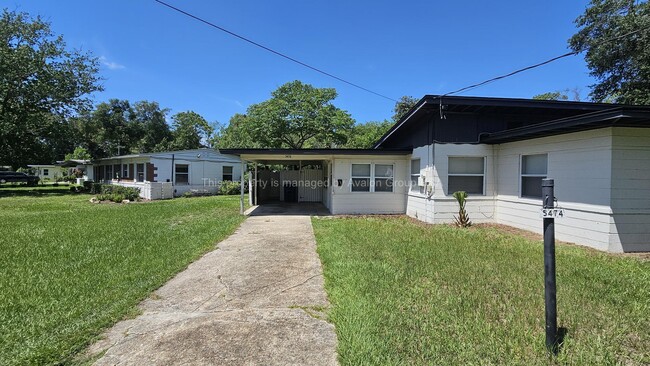 Photo - 5474 N River Rd