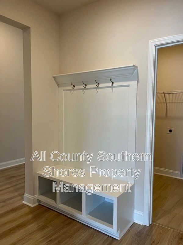 Photo - 1273 Baker Crk Lp