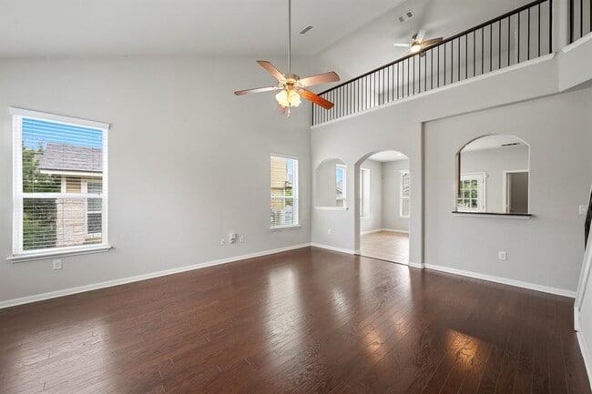 Photo - 1613 Corn Hill Ln
