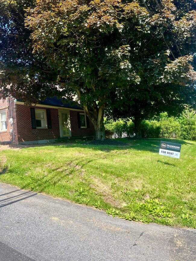 Photo - 119 E Church St