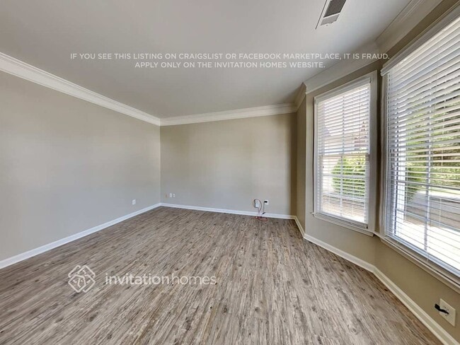 Photo - 1613 Babbling Brook Cove