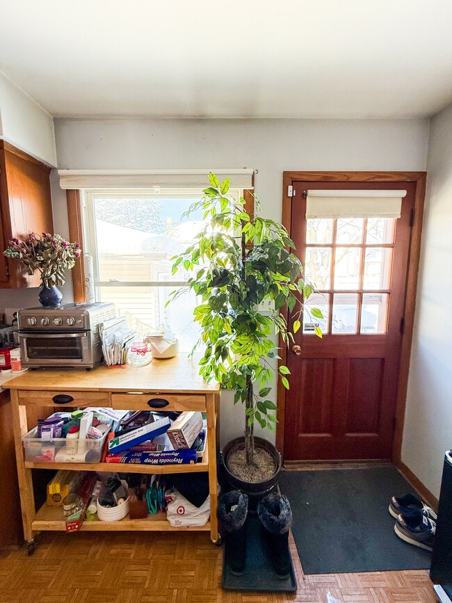 Photo - 4932 Sutton Ln