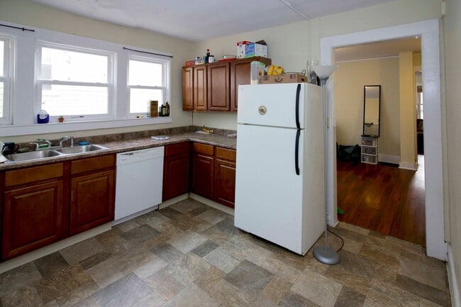 Photo - 519-521 Clarendon Street Unit 521 Clarendon