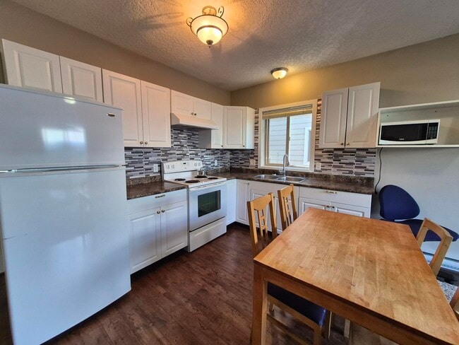 1066 Jenkins Ave