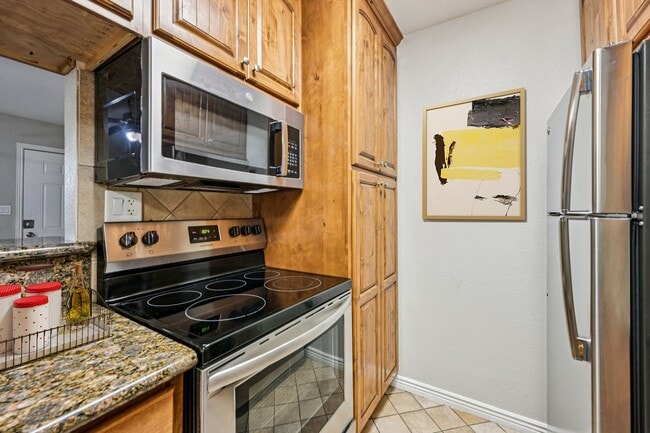 Jade Ridge Apartments