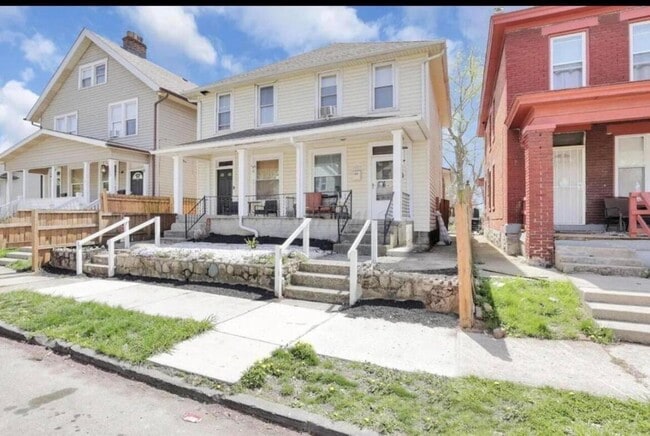 Photo - 287 E Woodrow Ave