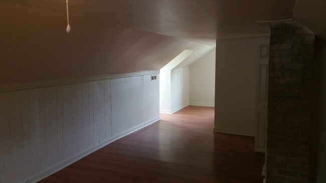 Photo - 1806 Watts Ln