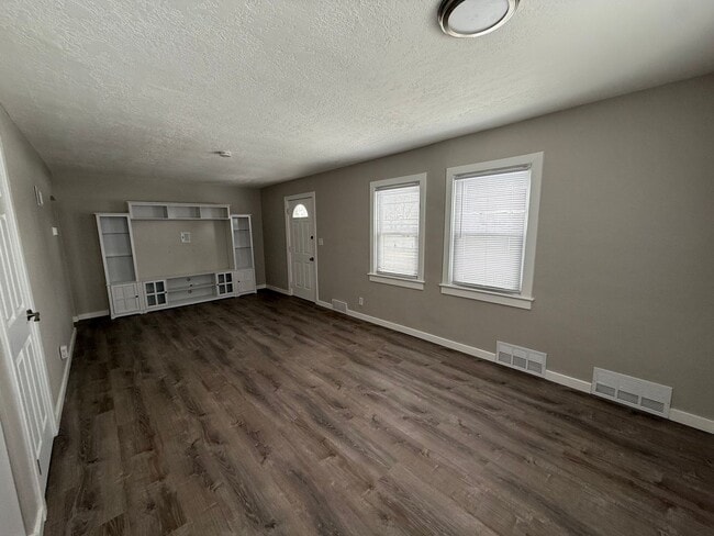 Photo - 3 Bedroom Home