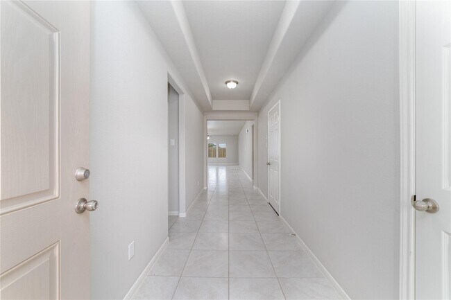 Photo - 24422 Skytrail Dr