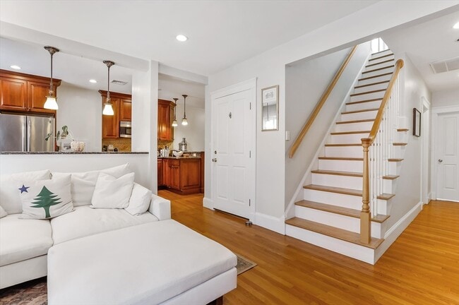 Photo - 130 Myrtle St Unidad PH