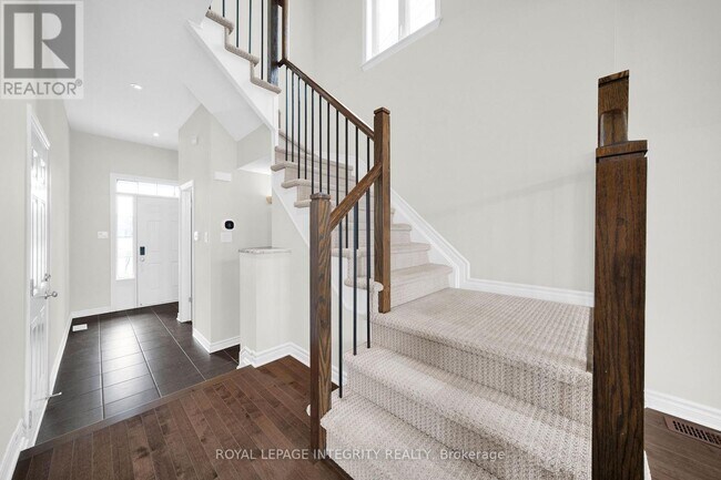 Photo - 6067 N Bluff Dr