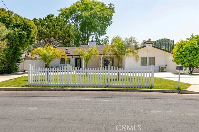 Photo - 17646 Raymer St Casa