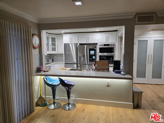 Photo - 4733 Elmwood Ave Unidad 103