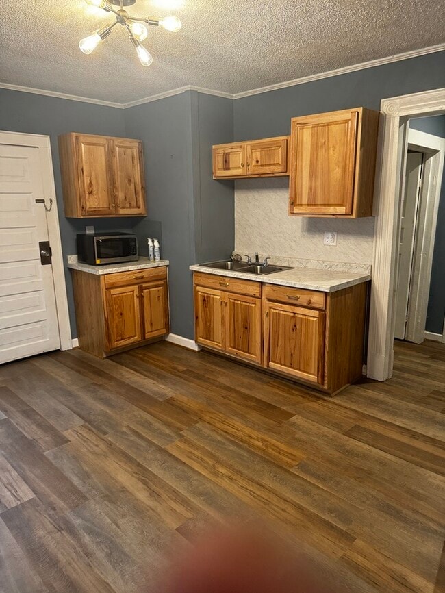 Photo - 1321 Lowder St