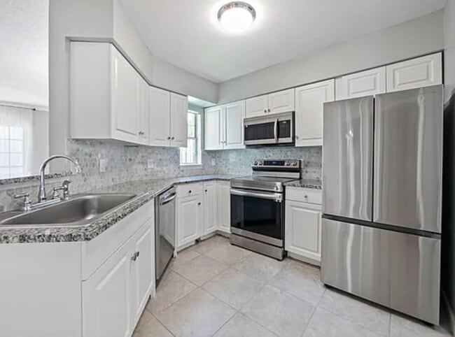 Photo - 750 Olympic Cir