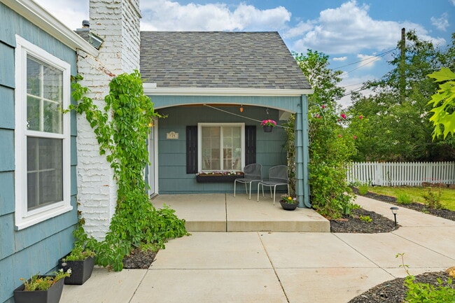 Photo - 125 Wolfe Ave