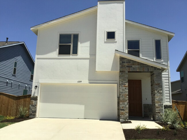 Photo - 6109 Gerard Dr Casa