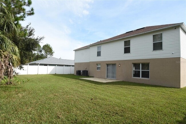 27 Riverdale Ln
