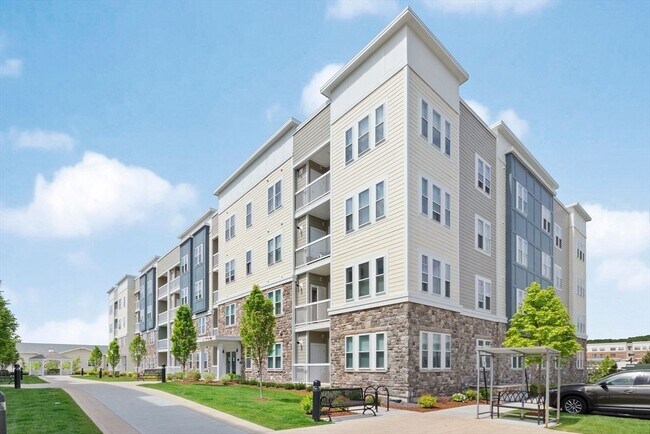 Photo - 120 University Ave Condo Unit 2108