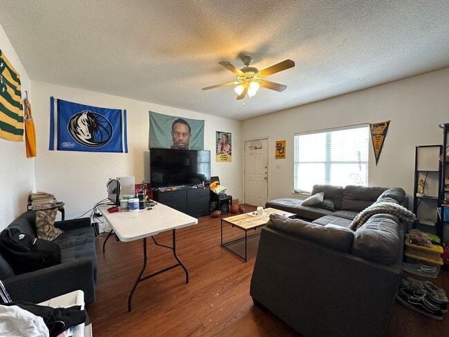 Photo - 1900 S 16th St Unidad A