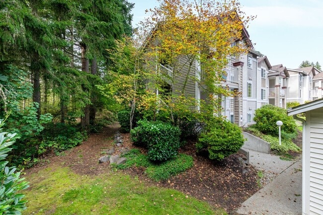 Photo - Beautifully Updated 2 Bedroom 2 Bath Sammamish Condo in Sundance at Klahanie!