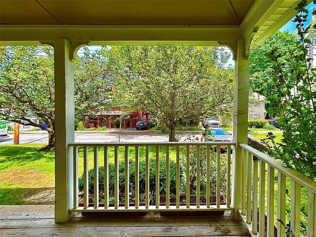 Photo - 30 Oak St Unit Apt #1