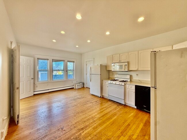 62 Algonquin Rd